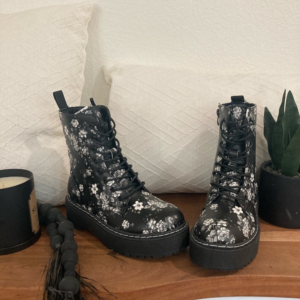 New Women’s Boots